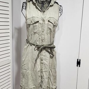 CLOTH‎ & STONE by ANTHROPLOGY Green Chambray Utility Shirtdress sz XS Sleeveless